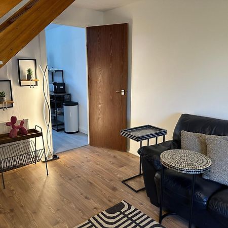 Cozy 2 Bedrooms With Private Parking Space And Garden Edinburgh Exterior photo